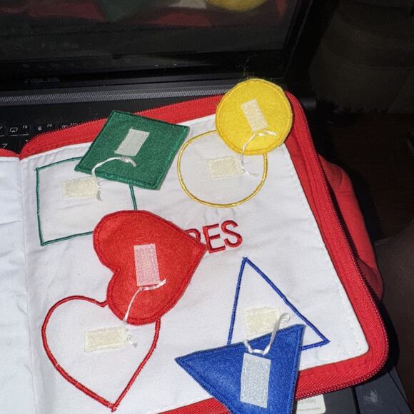 Vintage Pockets of Learning Fabric Cloth Baby Toddler Activity My Quiet Book - Picture 12 of 13